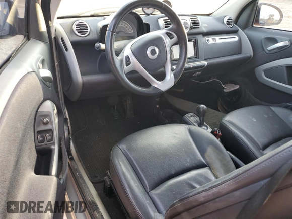2013 Smart fortwo Passion с VIN WMEEK3BA9DK610482, выставлен на аукционе Copart как лот 74207324 с пробегом Не указан миль и На запчасти • Non repairable. История ставок и продаж доступна на DreamBid. Изображение 8.