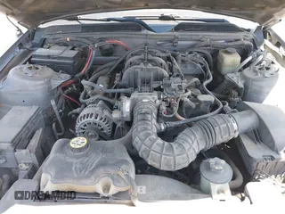 2006 Ford Mustang Standard with VIN 1ZVFT80N065224065, listed as a IAAI auction lot 42058487 with 211,640 mi miles. Bid and sale history available at carsss.com. Image 9.