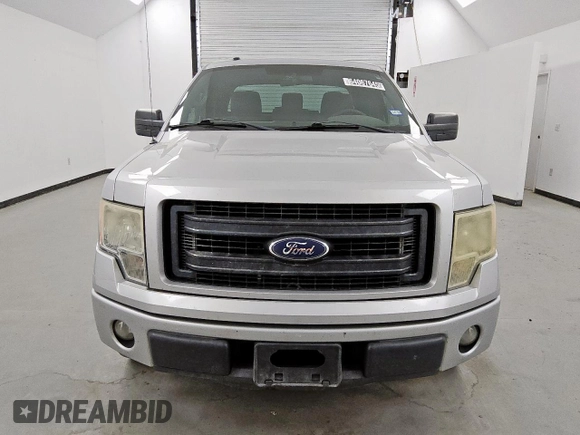 2013 Ford F-150 XL z VIN 1FTFX1CF3DFD68025, wystawiony jako Copart lot #64067645 z przebiegiem 113 382 mil mil oraz Czysty tytuł • Clean title. Historia ofert i sprzedaży dostępna na DreamBid. Obrazek 5.