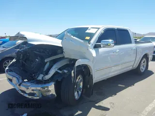 2015 Ram 1500 Laramie Longhorn z VIN 1C6RR7PM0FS508634, wystawiony jako IAAI lot #42125870 z przebiegiem Nie podano mil oraz . Historia ofert i sprzedaży dostępna na DreamBid. Obrazek 2.