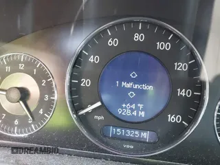 2005 Mercedes-Benz CLK 320 z VIN WDBTK65J85F150968, wystawiony jako IAAI lot #42390264 z przebiegiem 151 325 mil mil oraz . Historia ofert i sprzedaży dostępna na DreamBid. Obrazek 15.