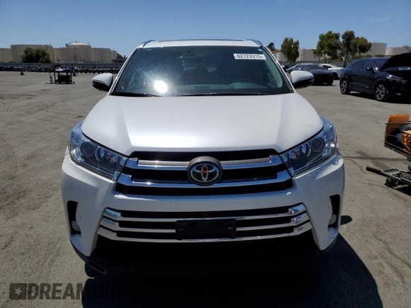 2018 Toyota Highlander Limited с VIN 5TDDZRFH5JS852061, выставлен на аукционе Copart как лот 62723315 с пробегом 52 496 миль миль и Списание • Salvage title. История ставок и продаж доступна на DreamBid. Изображение 5.
