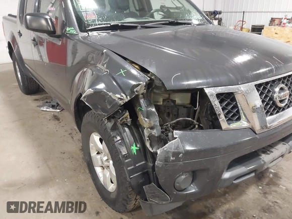 2013 Nissan Frontier SV z VIN 1N6AD0EV3DN762841, wystawiony jako IAAI lot #42296408 z przebiegiem 135 191 mil mil oraz . Historia ofert i sprzedaży dostępna na DreamBid. Obrazek 6.