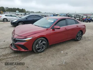 2024 Hyundai Elantra SEL z VIN KMHLS4DG2RU810043, wystawiony jako Copart lot #79940984 z przebiegiem 727 mil mil oraz Szkoda całkowita • Salvage title. Historia ofert i sprzedaży dostępna na DreamBid. Obrazek 1.