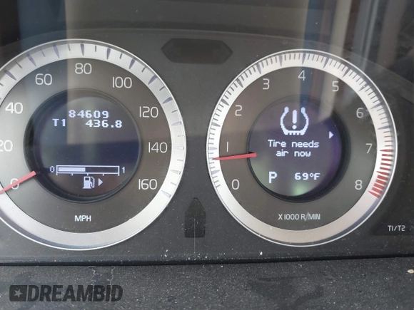 2011 Volvo S80 3.2L с VIN YV1952AS8B1137831, выставлен на аукционе IAAI как лот 40959835 с пробегом 84 609 миль миль и . История ставок и продаж доступна на DreamBid. Изображение 7.