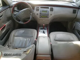 2007 Hyundai Azera SE with VIN KMHFC46FX7A186733, listed as a Copart auction lot 45186825 with 173,649 mi miles and Non Repairable. Bid and sale history available at carsss.com. Image 8.