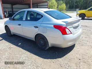 2014 Nissan Versa SV with VIN 3N1CN7AP5EL804830, listed as a IAAI auction lot 41886107 with 140,952 mi miles. Bid and sale history available at carsss.com. Image 3.