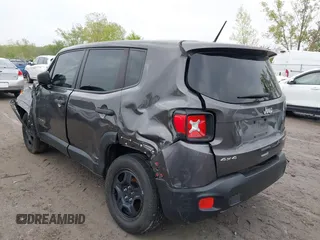 2018 Jeep Renegade Sport z VIN ZACCJBAB9JPJ70730, wystawiony jako IAAI lot #42204939 z przebiegiem 112 789 mil mil oraz . Historia ofert i sprzedaży dostępna na DreamBid. Obrazek 3.