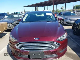 2017 Ford Fusion SE z VIN 3FA6P0H78HR368483, wystawiony jako IAAI lot #42279314 z przebiegiem 68 363 mil mil oraz . Historia ofert i sprzedaży dostępna na DreamBid. Obrazek 12.
