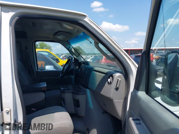 2013 Ford Econoline Cargo Commercial with VIN 1FTSS3EL6DDA11915, listed as a IAAI auction lot 42404089 with 332,717 mi miles and . Bid and sale history available at DreamBid. Image 5.