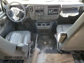 2011 Chevrolet Express Cargo Van with VIN 1GCWGGFAXB1150161, listed as a Copart auction lot 86826564 with 261,863 mi miles and Salvage Title. Bid and sale history available at carsss.com. Image 8.