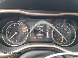 2017 Jeep Cherokee Latitude с VIN 1C4PJMCS4HW582676, выставлен на аукционе Copart как лот 60872455 с пробегом 56 223 миль миль и Списание • Salvage title. История ставок и продаж доступна на DreamBid. Изображение 9.