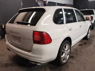 2006 Porsche Cayenne Turbo with VIN WP1AC29P06LA91297, listed as a IAAI auction lot 41442243 with 161,327 mi miles. Bid and sale history available at carsss.com. Image 4.