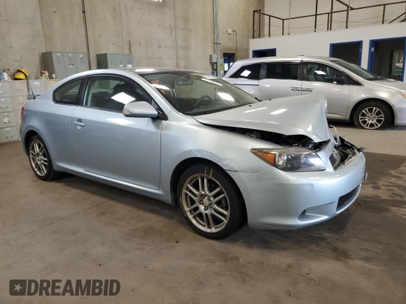 2006 Scion tC z VIN JTKDE177860133103, wystawiony jako Copart lot #57491835 z przebiegiem 201 975 mil mil oraz Szkody całkowita. Historia ofert i sprzedaży dostępna na DreamBid. Obrazek 4.