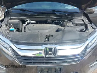 2018 Honda Odyssey Elite with VIN 5FNRL6H96JB069458, listed as a IAAI auction lot 41687526 with 41,004 mi miles and . Bid and sale history available at DreamBid. Image 10.