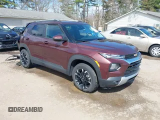 2022 Chevrolet TrailBlazer LT with VIN KL79MRSL2NB149090, listed as a IAAI auction lot 41877091 with 22,960 mi miles. Bid and sale history available at carsss.com. Image 1.