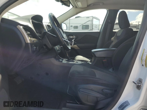 2017 Jeep Cherokee Altitude с VIN 1C4PJMAS7HW605287, выставлен на аукционе Copart как лот 56716915 с пробегом 126 518 миль миль и Списание • Salvage title. История ставок и продаж доступна на DreamBid. Изображение 7.