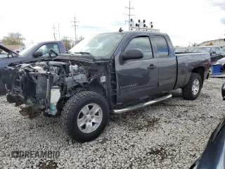 2011 Chevrolet Silverado 1500 LT with VIN 1GCRCSEA3BZ176258, listed as a Copart auction lot 79695524 with 116,451 mi miles and Salvage Title. Bid and sale history available at DreamBid. Image 1.