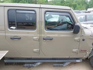 2020 Jeep Gladiator Rubicon z VIN 1C6JJTBG6LL179541, wystawiony jako IAAI lot #42050510 z przebiegiem 52 784 mil mil oraz . Historia ofert i sprzedaży dostępna na DreamBid. Obrazek 12.