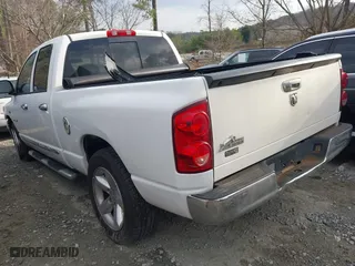 2008 Dodge Ram 1500 SLT with VIN 1D7HA18228J178127, listed as a IAAI auction lot 41716071 with 210,975 mi miles. Bid and sale history available at carsss.com. Image 3.