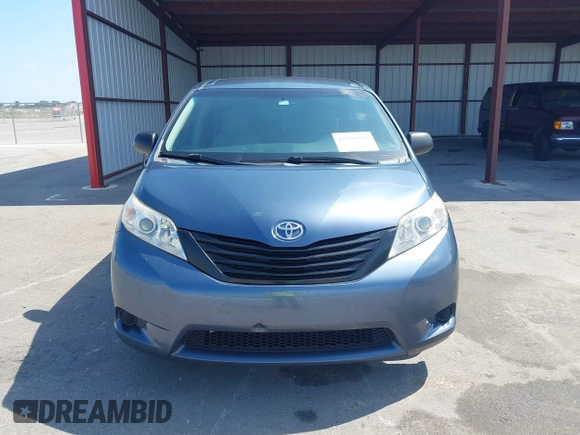2014 Toyota Sienna L with VIN 5TDZK3DC2ES493997, listed as a IAAI auction lot 41996586 with 192,297 mi miles. Bid and sale history available at carsss.com. Image 12.