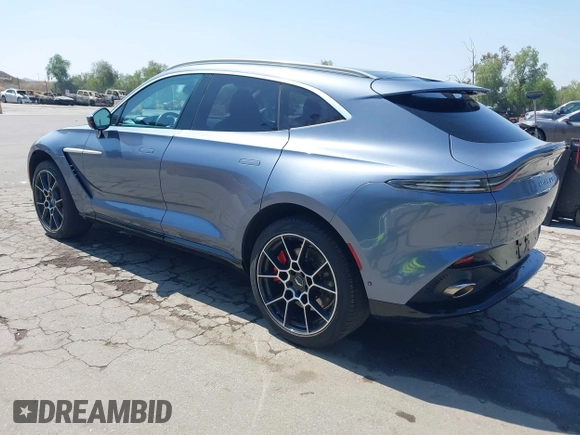 2021 Aston Martin DBX z VIN SCFVUJAW8MTV02568, wystawiony jako IAAI lot #42183964 z przebiegiem 53 608 mil mil oraz . Historia ofert i sprzedaży dostępna na DreamBid. Obrazek 3.