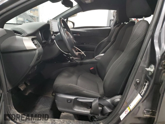 2019 Toyota C-HR XLE with VIN JTNKHMBX0K1035830, listed as a Copart auction lot 52561095 with 98,412 mi miles and Clean Title. Bid and sale history available at carsss.com. Image 7.