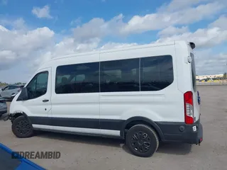 2019 Ford Transit Passenger XL with VIN 1FBAX2CM4KKB54426, listed as a IAAI auction lot 41579139 with 103,337 mi miles. Bid and sale history available at carsss.com. Image 15.