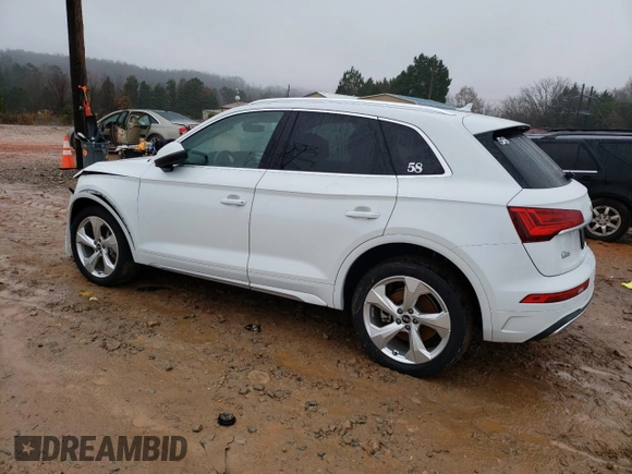 2021 Audi Q5 Premium Plus with VIN WA1BAAFY2M2021493, listed as a Copart auction lot 67912862 with 28,067 mi miles. Bid and sale history available at carsss.com. Image 2.