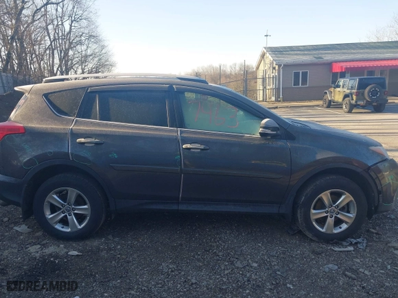 2015 Toyota RAV4 XLE with VIN 2T3RFREV7FW350597, listed as a IAAI auction lot 41957463 with 108,528 mi miles. Bid and sale history available at carsss.com. Image 13.