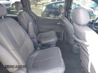 2000 Chrysler Town & Country LXi with VIN 1C4GP54L3YB585152, listed as a IAAI auction lot 41916732 with 190,915 mi miles. Bid and sale history available at carsss.com. Image 8.