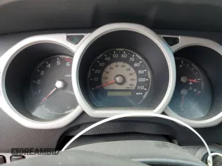 2004 Toyota 4Runner SR5 z VIN JTEBU14R548026088, wystawiony jako Copart lot #52849575 z przebiegiem Nie podano mil oraz Szkoda całkowita • Salvage title. Historia ofert i sprzedaży dostępna na DreamBid. Obrazek 9.