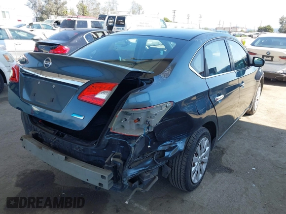 2014 Nissan Sentra SV z VIN 3N1AB7AP0EY289545, wystawiony jako IAAI lot #42731437 z przebiegiem 50 310 mil mil oraz . Historia ofert i sprzedaży dostępna na DreamBid. Obrazek 4.