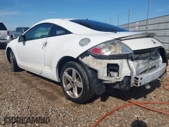 2008 Mitsubishi Eclipse GS z VIN 4A3AK24F28E007617, wystawiony jako IAAI lot #41877110 z przebiegiem 193 999 mil mil oraz . Historia ofert i sprzedaży dostępna na DreamBid. Obrazek 3.