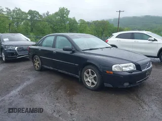 2006 Volvo S80 z VIN YV1TS592661426698, wystawiony jako IAAI lot #42244649 z przebiegiem 157 723 mil mil oraz . Historia ofert i sprzedaży dostępna na DreamBid. Obrazek 1.