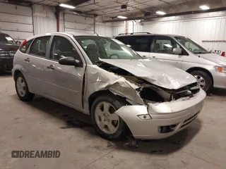 2007 Ford Focus S with VIN 1FAFP37NX7W330802, listed as a IAAI auction lot 41663895 with 147,015 mi miles and . Bid and sale history available at carsss.com. Image 1.