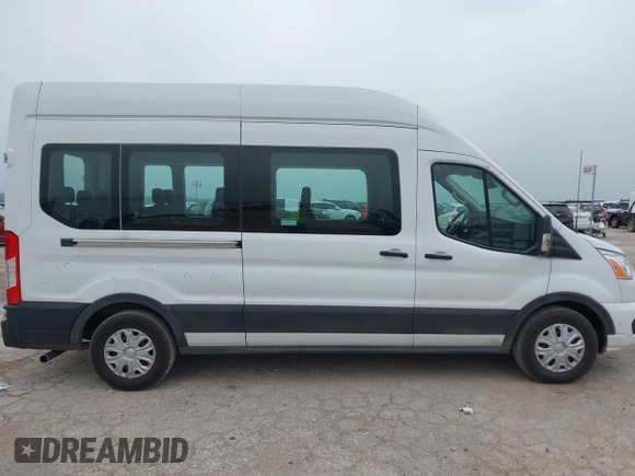 2022 Ford Transit Passenger XL с VIN 1FBAX2X81NKA29272, выставлен на аукционе IAAI как лот 41921508 с пробегом 49 826 миль миль и . История ставок и продаж доступна на DreamBid. Изображение 13.