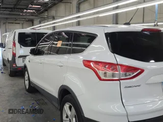 2016 Ford Escape SE z VIN 1FMCU0GX3GUC30456, wystawiony jako IAAI lot #42387320 z przebiegiem 99 033 mil mil oraz . Historia ofert i sprzedaży dostępna na DreamBid. Obrazek 16.