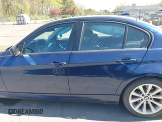 2011 BMW 3 Series 328i xDrive with VIN WBAPK5G5XBNN79573, listed as a IAAI auction lot 42130812 with 88,206 mi miles. Bid and sale history available at carsss.com. Image 14.