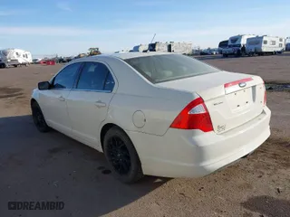 2010 Ford Fusion SE with VIN 3FAHP0HA1AR300343, listed as a IAAI auction lot 40684249 with 204,993 mi miles. Bid and sale history available at carsss.com. Image 3.