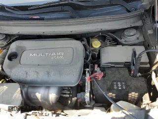 2016 Jeep Cherokee Altitude z VIN 1C4PJLCB2GW171155, wystawiony jako Copart lot #63656425 z przebiegiem 112 589 mil mil oraz Szkoda całkowita • Salvage title. Historia ofert i sprzedaży dostępna na DreamBid. Obrazek 11.