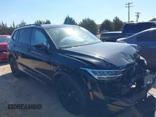2023 Volkswagen Tiguan SE R-Line Black с VIN 3VVCB7AX3PM114417, выставлен на аукционе IAAI как лот 41864139 с пробегом 32 096 миль миль и . История ставок и продаж доступна на DreamBid. Изображение 13.
