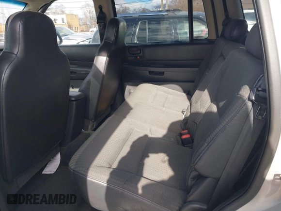 2002 Dodge Durango Sport with VIN 1B4HS38N92F195561, listed as a IAAI auction lot 41423184 with 179,433 mi miles. Bid and sale history available at carsss.com. Image 8.