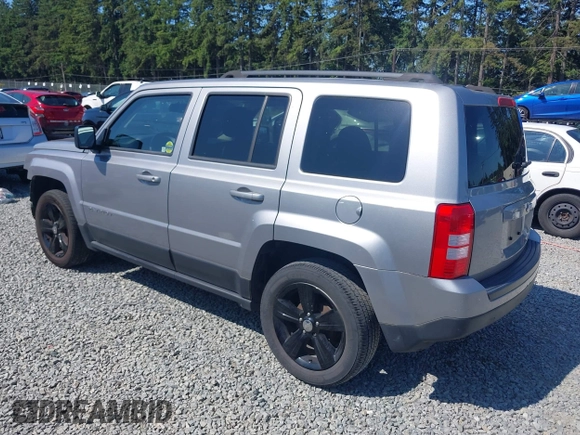 2016 Jeep Patriot Latitude with VIN 1C4NJPFA2GD633341, listed as a IAAI auction lot 42403814 with 98,768 mi miles and . Bid and sale history available at DreamBid. Image 3.