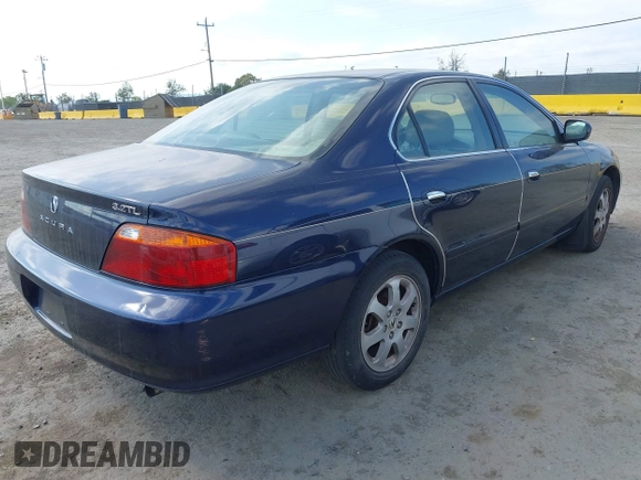 2000 Acura TL with VIN 19UUA5673YA043335, listed as a IAAI auction lot 42078273 with 104,354 mi miles. Bid and sale history available at carsss.com. Image 4.