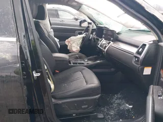 2023 Kia Sorento EX z VIN KNDRHDLG6P5202127, wystawiony jako IAAI lot #42064722 z przebiegiem 28 420 mil mil oraz . Historia ofert i sprzedaży dostępna na DreamBid. Obrazek 5.