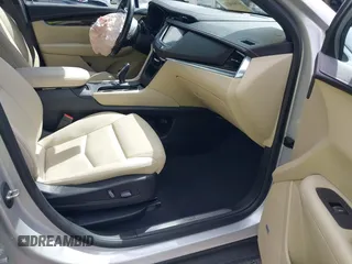 2019 Cadillac XT5 FWD z VIN 1GYKNARSXKZ242727, wystawiony jako IAAI lot #41669220 z przebiegiem 62 812 mil mil oraz . Historia ofert i sprzedaży dostępna na DreamBid. Obrazek 5.
