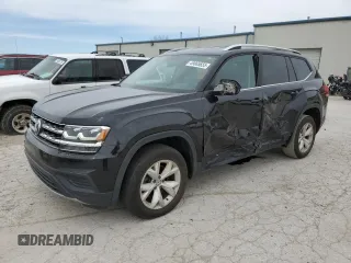 2018 Volkswagen Atlas S z VIN 1V2AP2CA4JC519759, wystawiony jako Copart lot #49865655 z przebiegiem 135 124 mil mil oraz Czysty tytuł • Clean title. Historia ofert i sprzedaży dostępna na DreamBid. Obrazek 1.