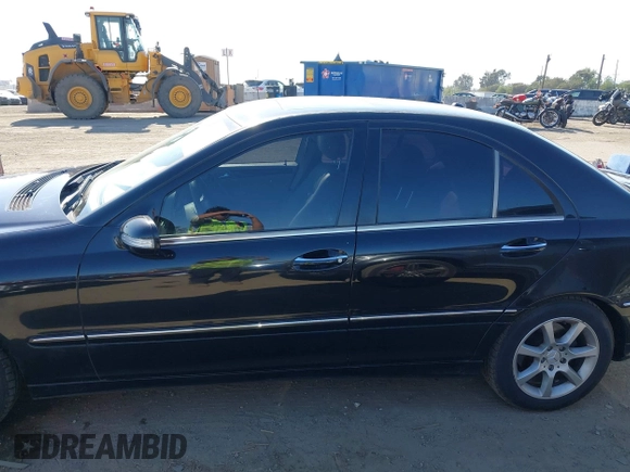 2007 Mercedes-Benz C with VIN WDBRF54J07F839688, listed as a IAAI auction lot 42157558 with 138,518 mi miles and . Bid and sale history available at DreamBid. Image 14.