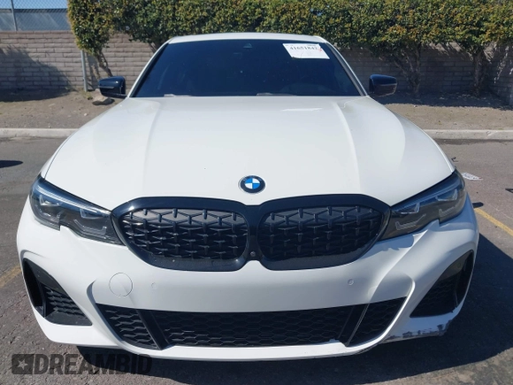 2022 BMW 3 Series M340i with VIN 3MW5U7J01N8C40721, listed as a IAAI auction lot 41651842 with 31,756 mi miles. Bid and sale history available at carsss.com. Image 13.